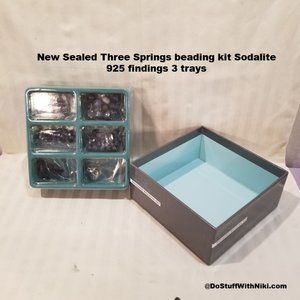 New Three Springs Deluxe Beading Kit Sodalite 3 trays